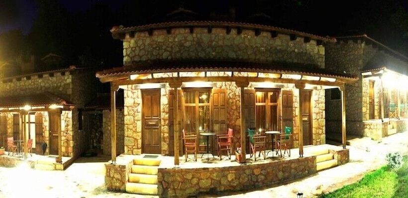 פנסיון Paliokastro Guesthouse