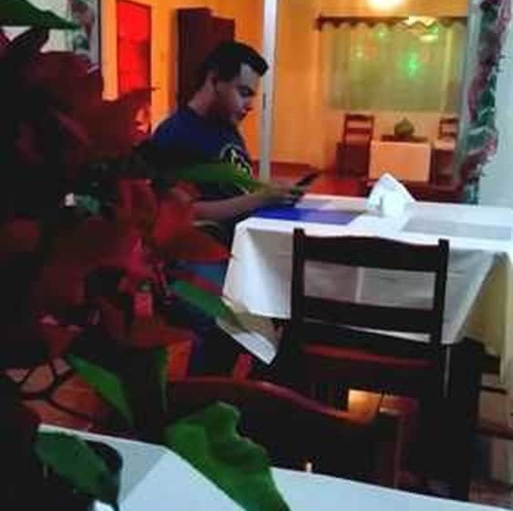 بنسيون Patio De Joan