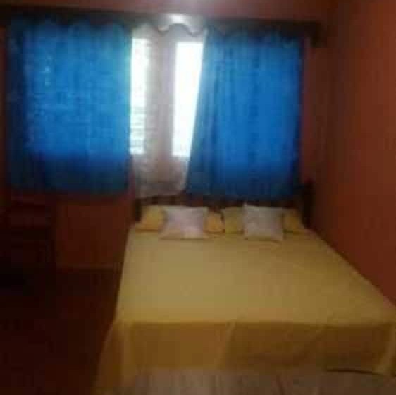 بنسيون Patio De Joan