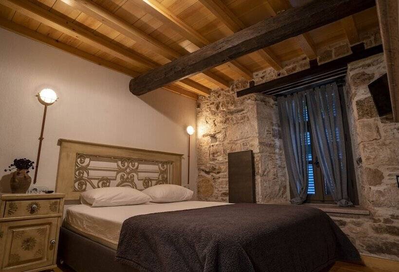 פנסיון Pita Hotel Cunda