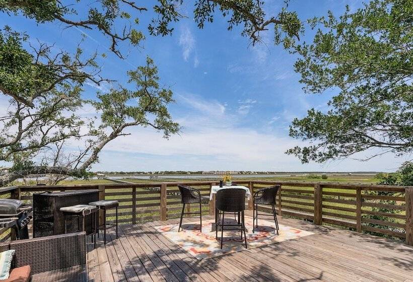 بنسيون Riverside Inn And Cottages