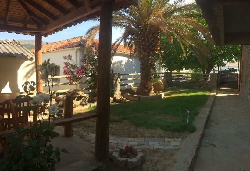 פנסיון Tas Suite Konukevi