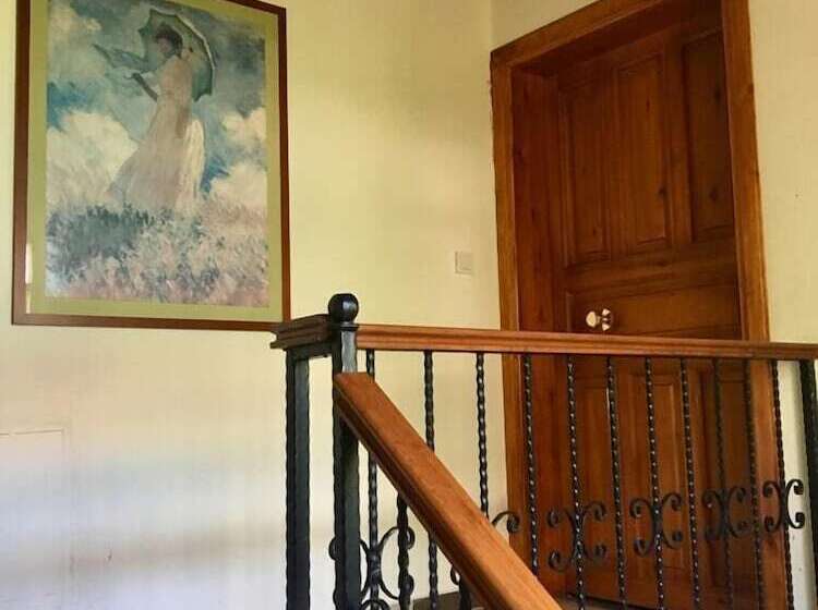 פנסיון Tas Suite Konukevi