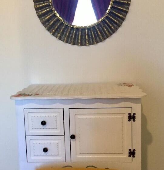 פנסיון Tas Suite Konukevi