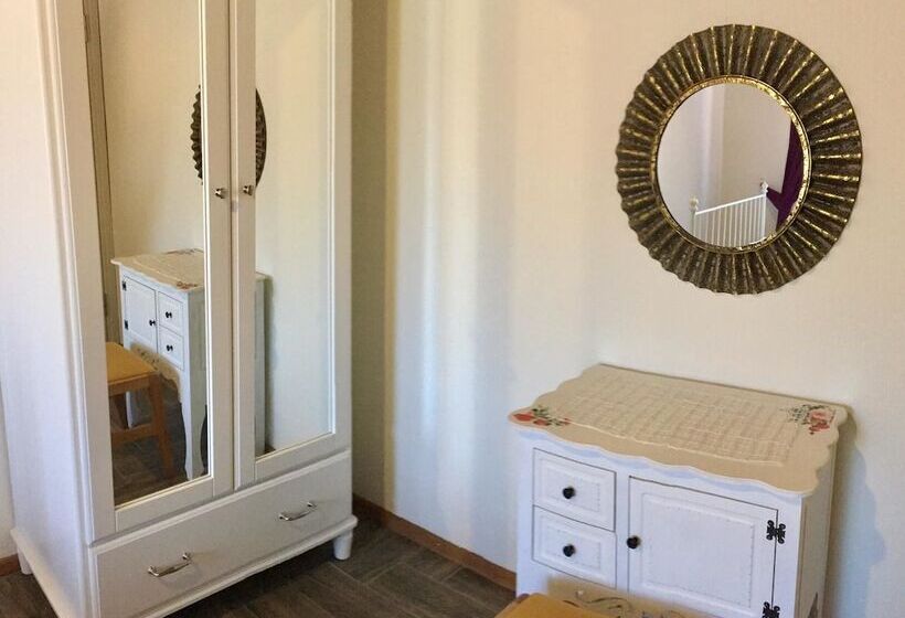 פנסיון Tas Suite Konukevi