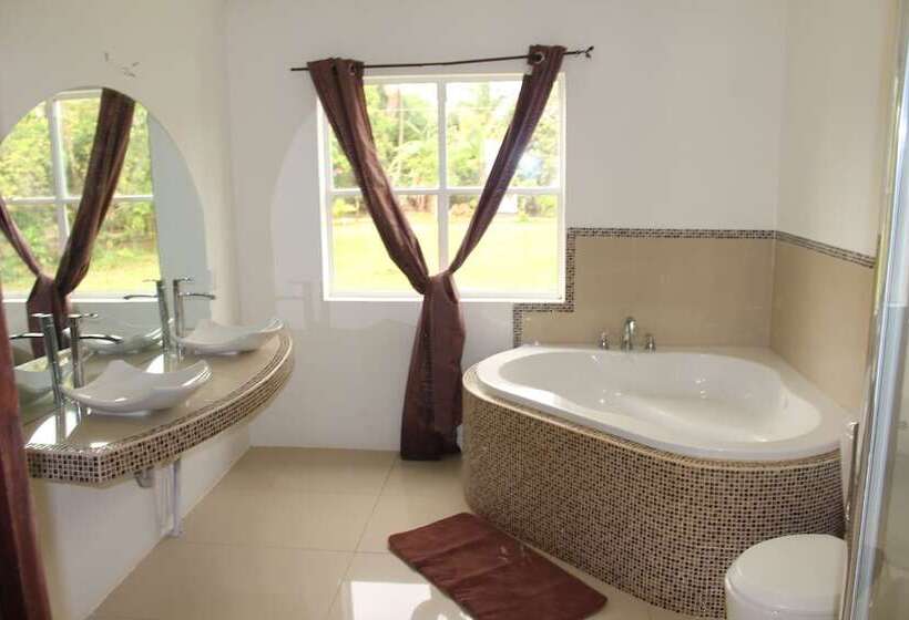 Пансион The White House On The Ocean