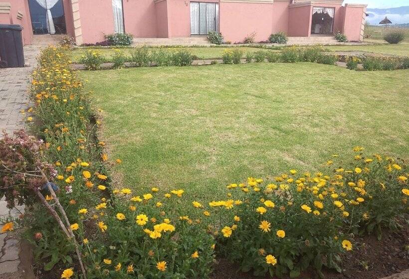 פנסיון Twilight Breeze Lodge