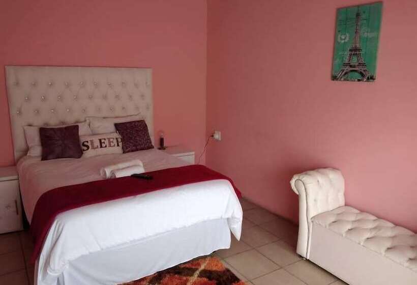 ペンション Twilight Breeze Lodge