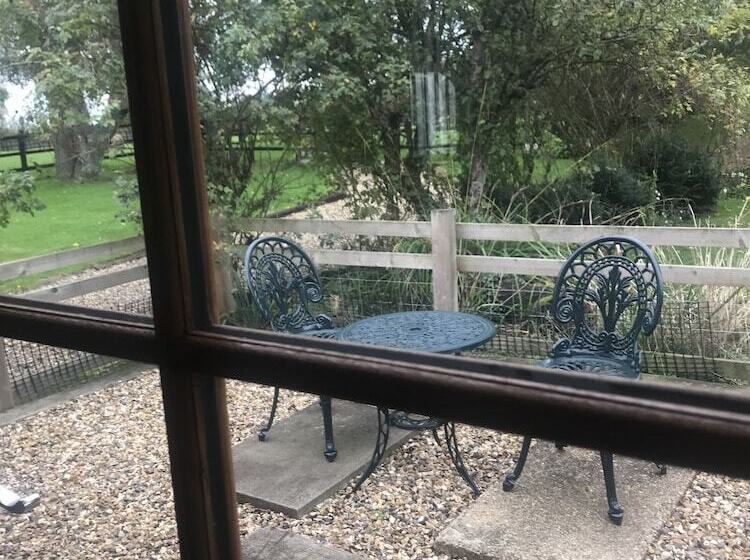 Пансион Upper Wood End Farm