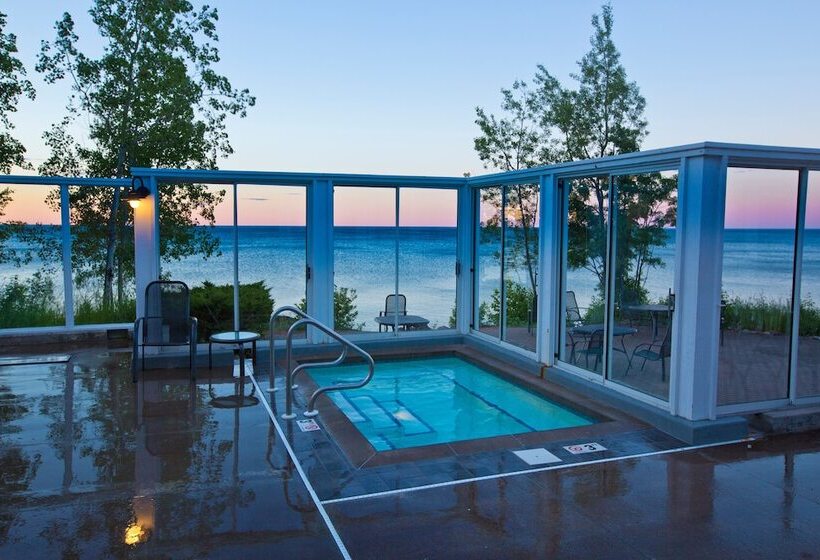 리조트 Bluefin Bay On Lake Superior