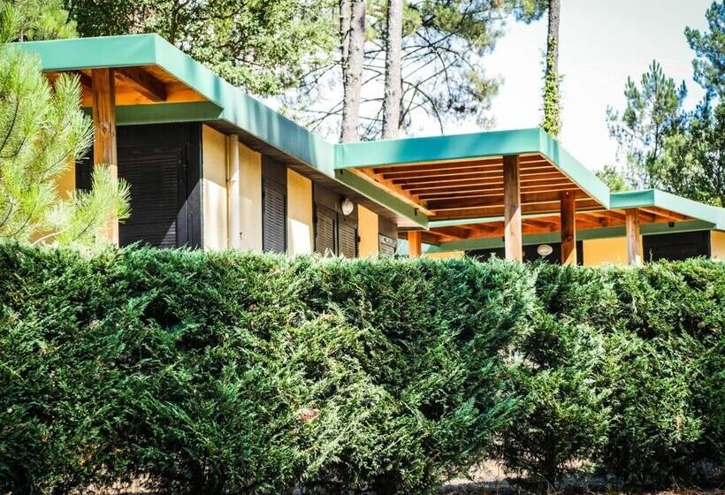 منتجع Vacances Passion   Leon Les Genets