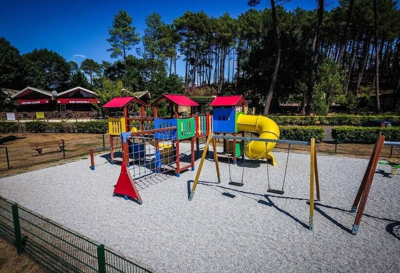 منتجع Vacances Passion   Leon Les Genets