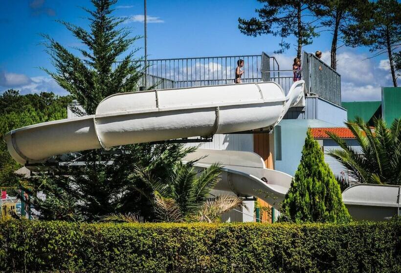 منتجع Vacances Passion   Leon Les Genets