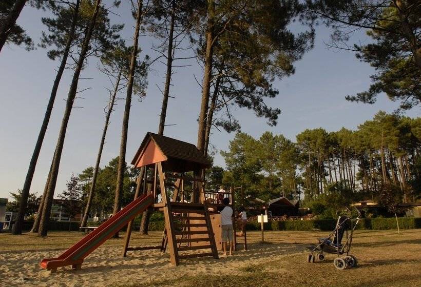 منتجع Vacances Passion   Leon Les Genets