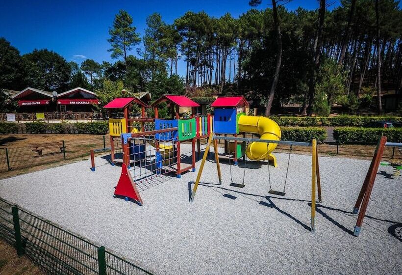 منتجع Vacances Passion   Leon Les Genets