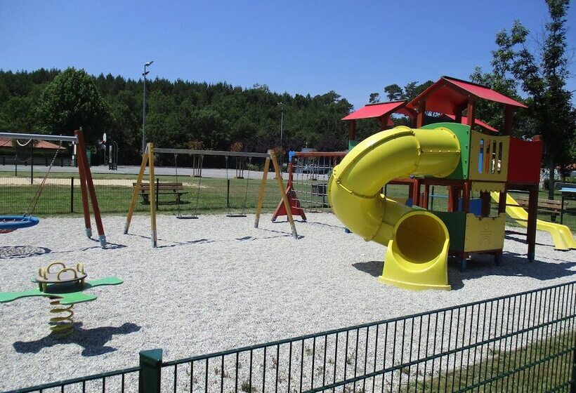 منتجع Vacances Passion   Leon Les Genets