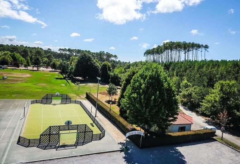 منتجع Vacances Passion   Leon Les Genets