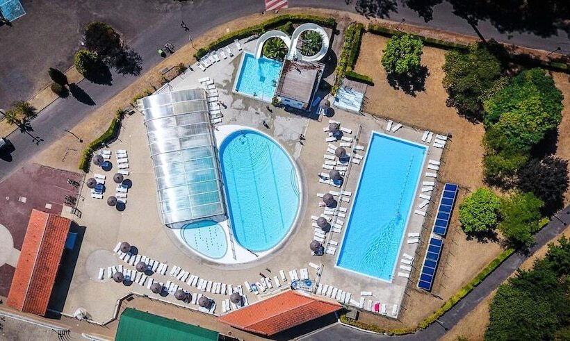 منتجع Vacances Passion   Leon Les Genets