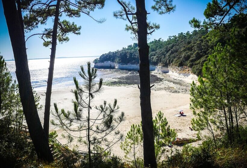 אתר נופש Vacances Passion L Arneche