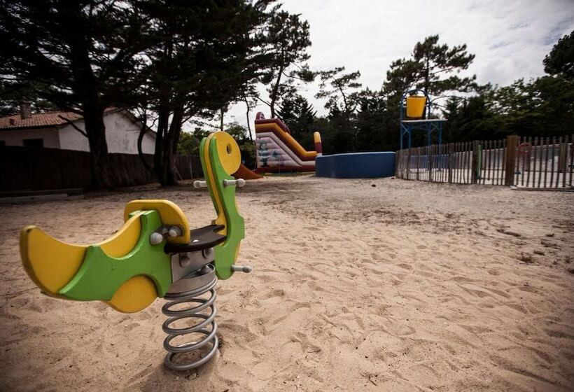 אתר נופש Village Vacances Passion Les Bris