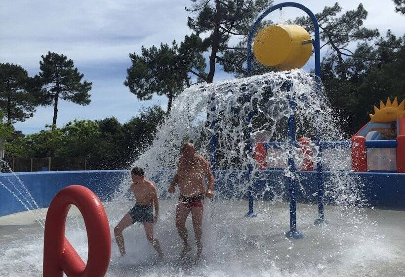 אתר נופש Village Vacances Passion Les Bris