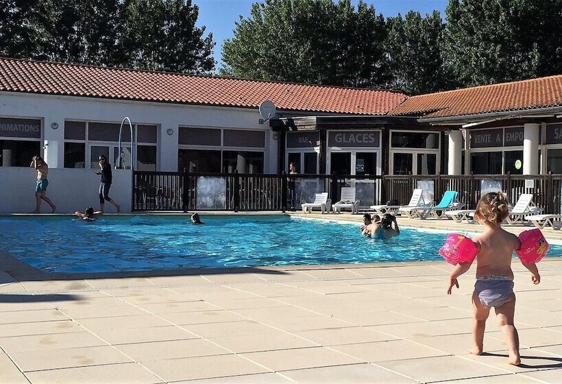 منتجع Village Vacances Passion Les Bris