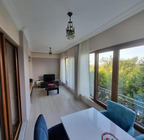 هتل Snow Hi̇ll House Pansiyon