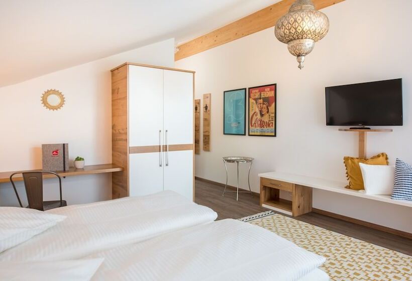 Stefanies Cafe Pension Culture