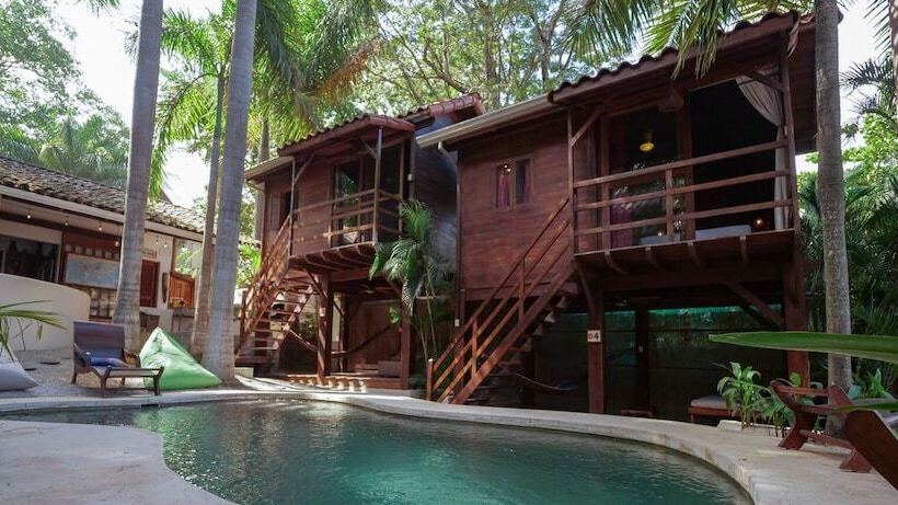 The Beach Bungalows Tamarindo B&b