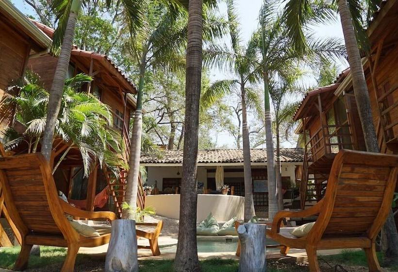 The Beach Bungalows Tamarindo B&b