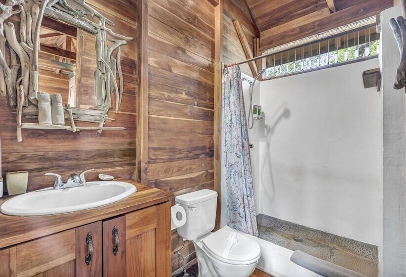 The Beach Bungalows Tamarindo B&b