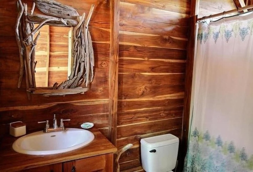 The Beach Bungalows Tamarindo B&b