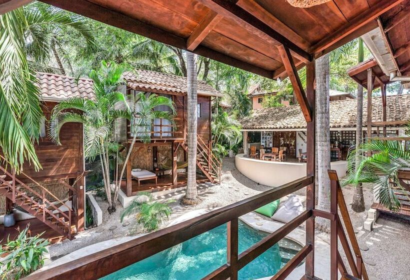 The Beach Bungalows Tamarindo B&b