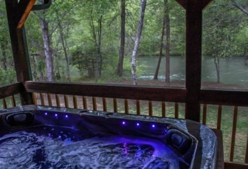 Toccozy Cabin Retreat