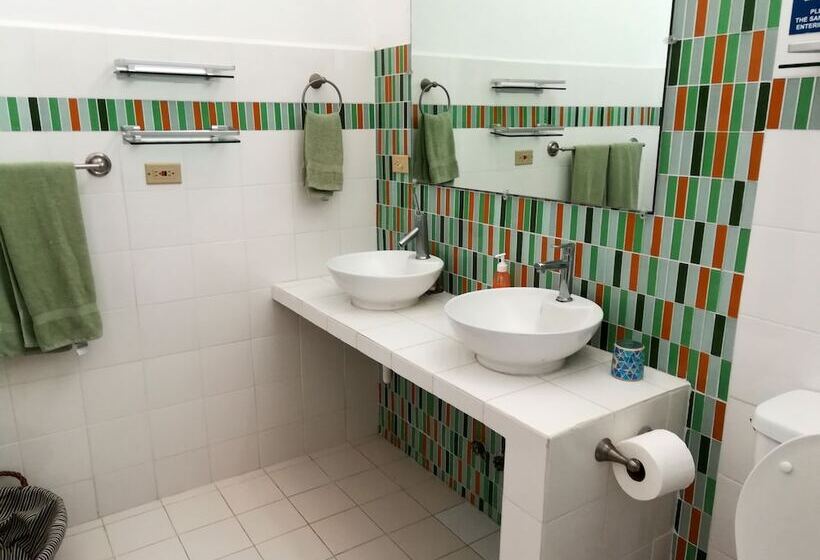 Togo Bed And Breakfast