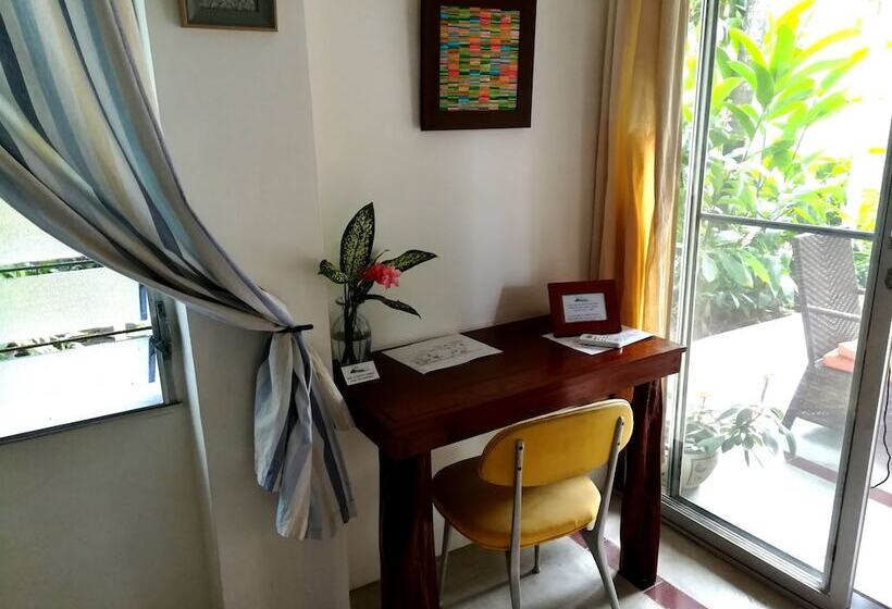 Togo Bed And Breakfast