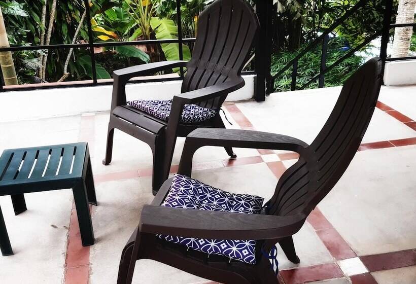 Togo Bed And Breakfast