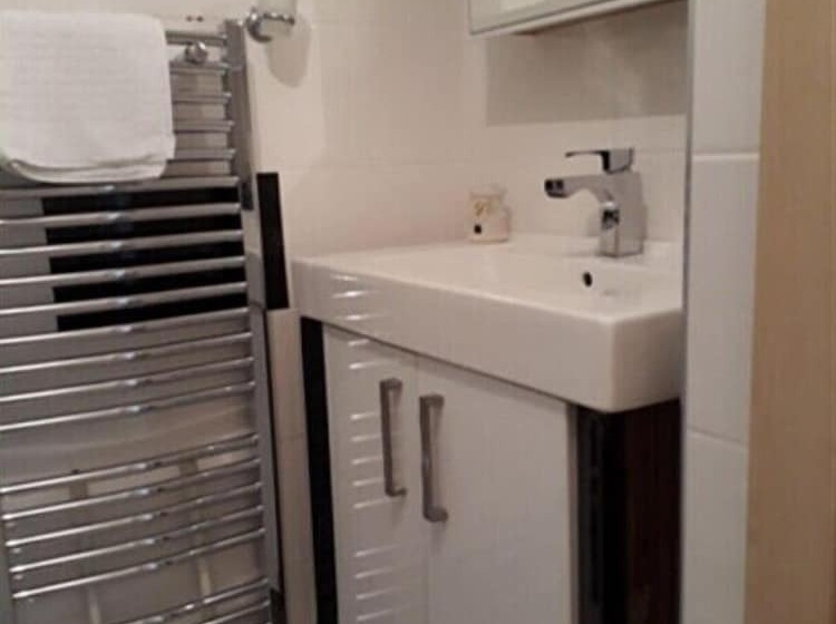 Urla Begonvil Pansiyon