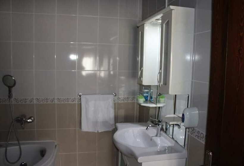 Urla Tarihi Han Otel