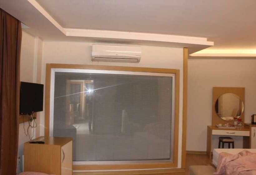 Urla Tarihi Han Otel