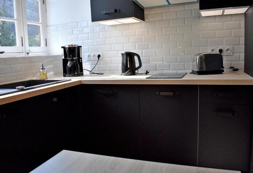 Villa Castel Chambres D Hôtes B&b