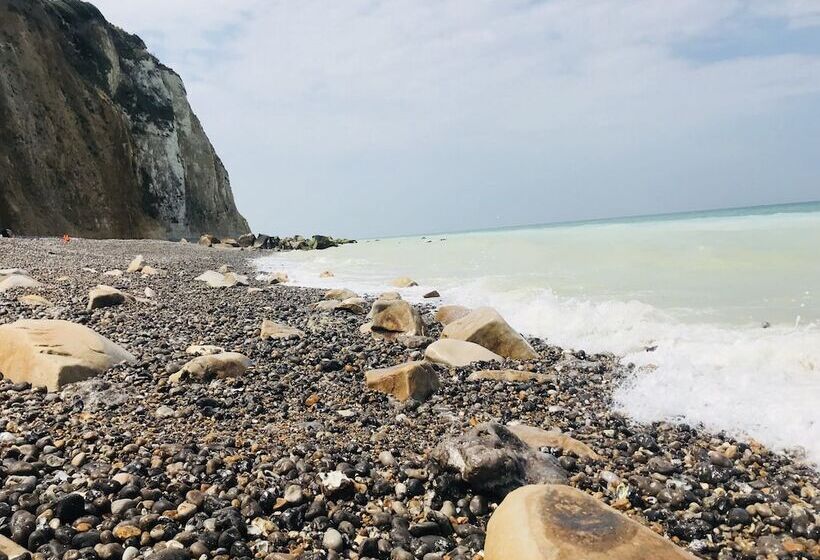 Villa Castel Chambres D Hôtes B&b