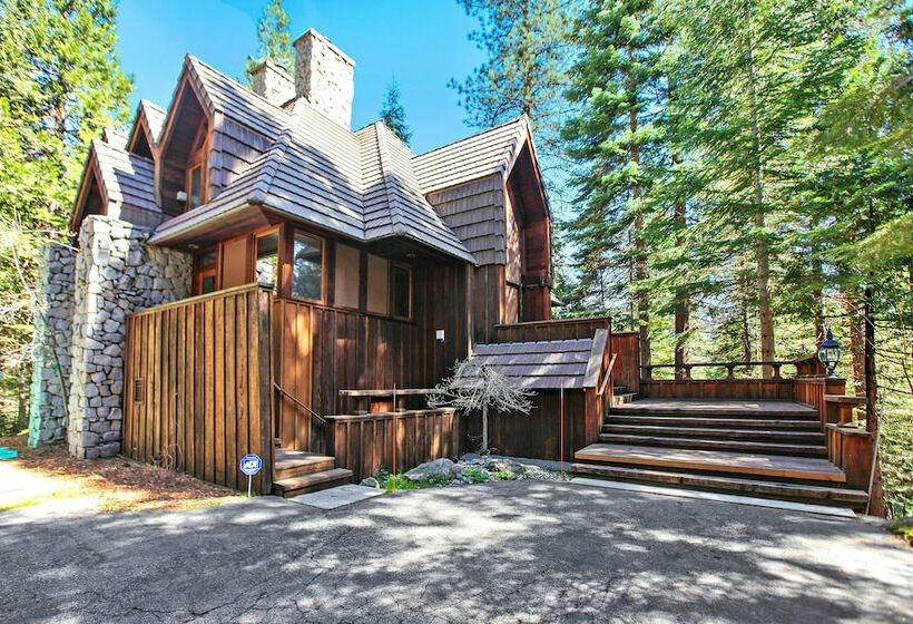 Yosemite Scenic Wonders   Fish Camp Area