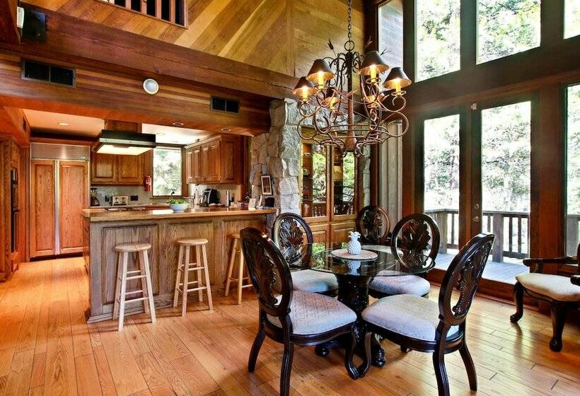 Yosemite Scenic Wonders   Fish Camp Area