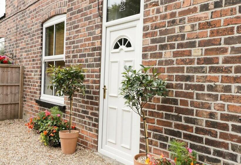 2 Moor Farm Cottages