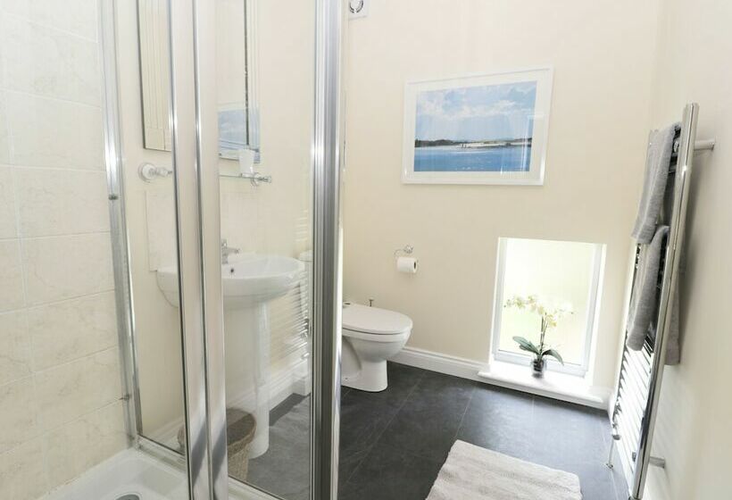 2 Moor Farm Cottages