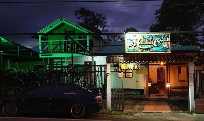 هاستل Hostal Macondo