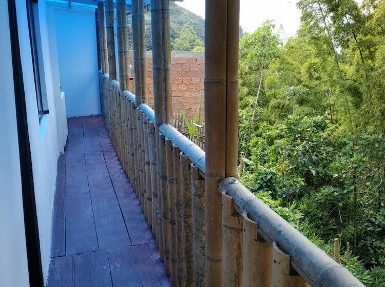 هاستل Hostal Macondo