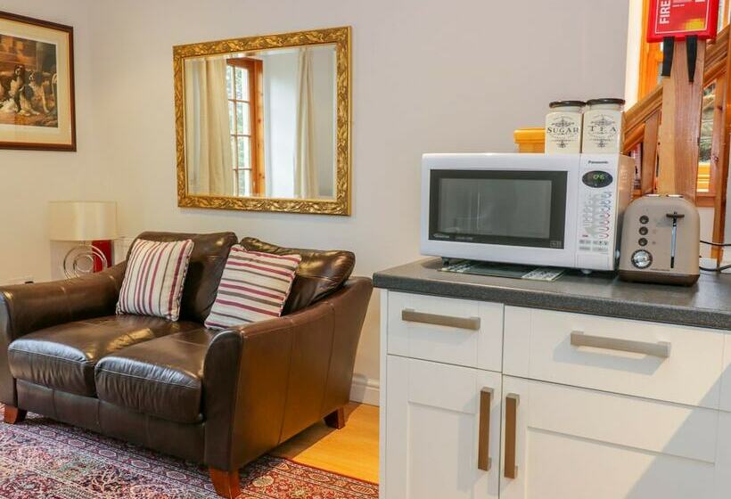 Allerton House Stables