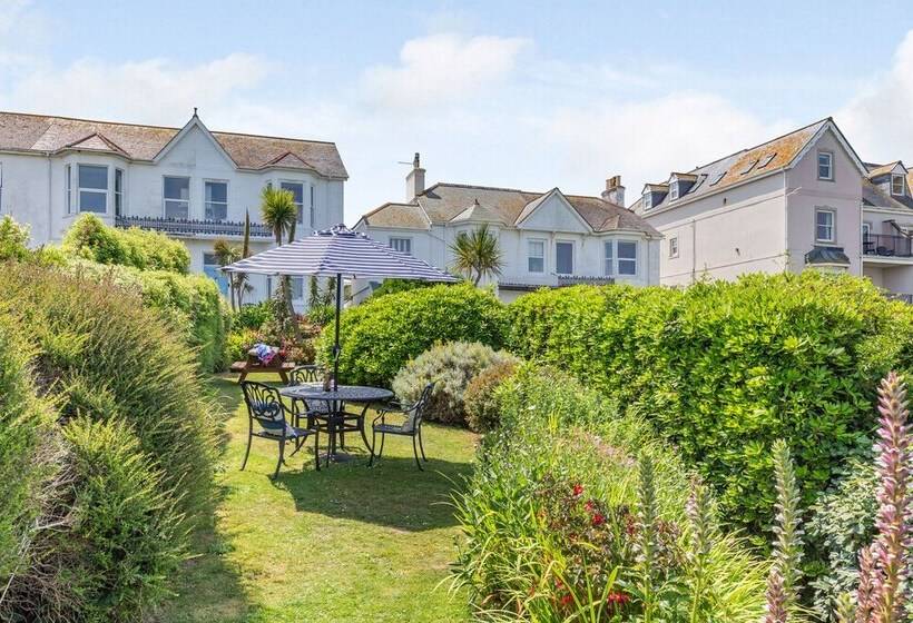 Apartment 1 Llewellan